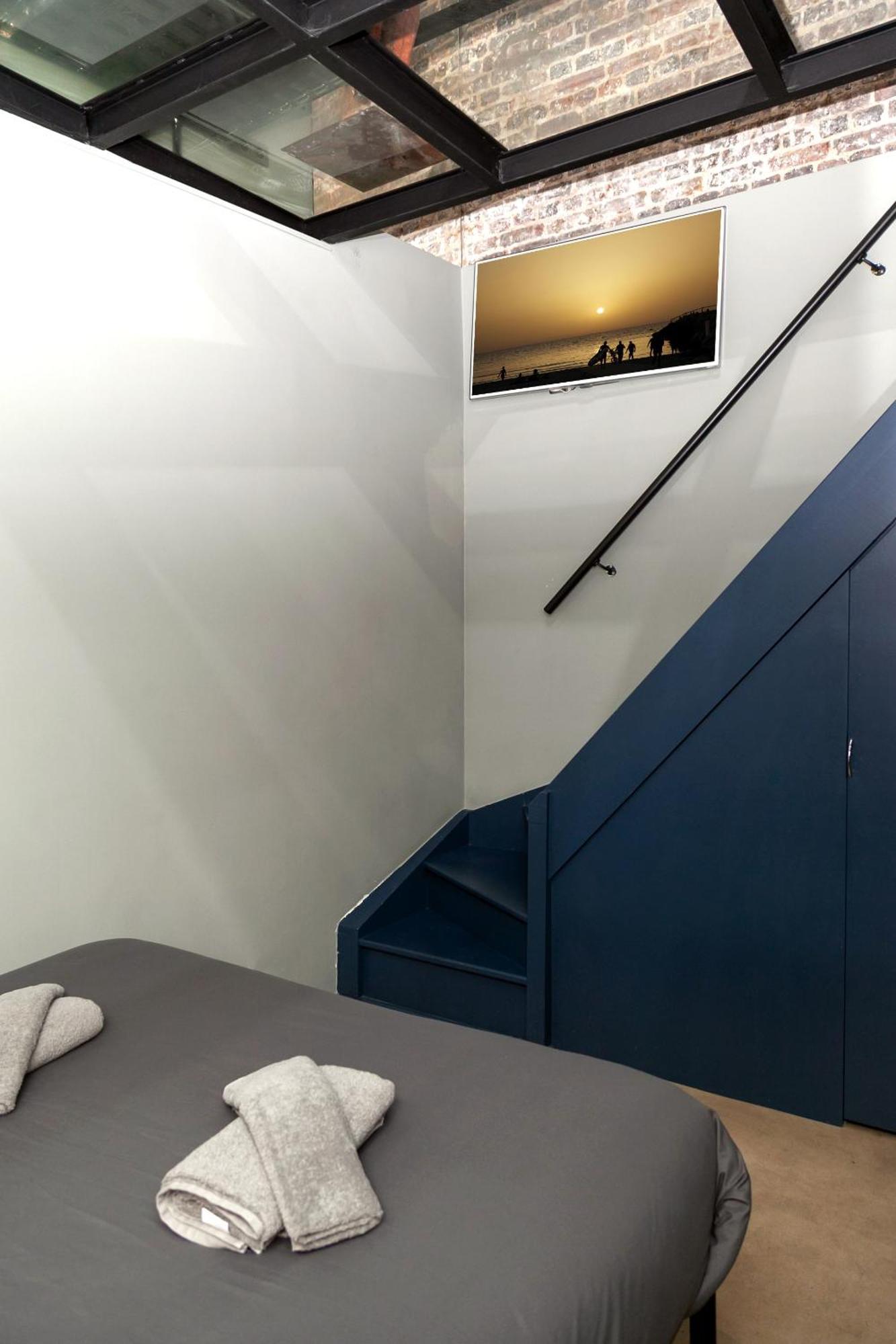 Appartement Loft Atypique Avec Terrasse, Calme Et Cosy à Paris Extérieur photo
