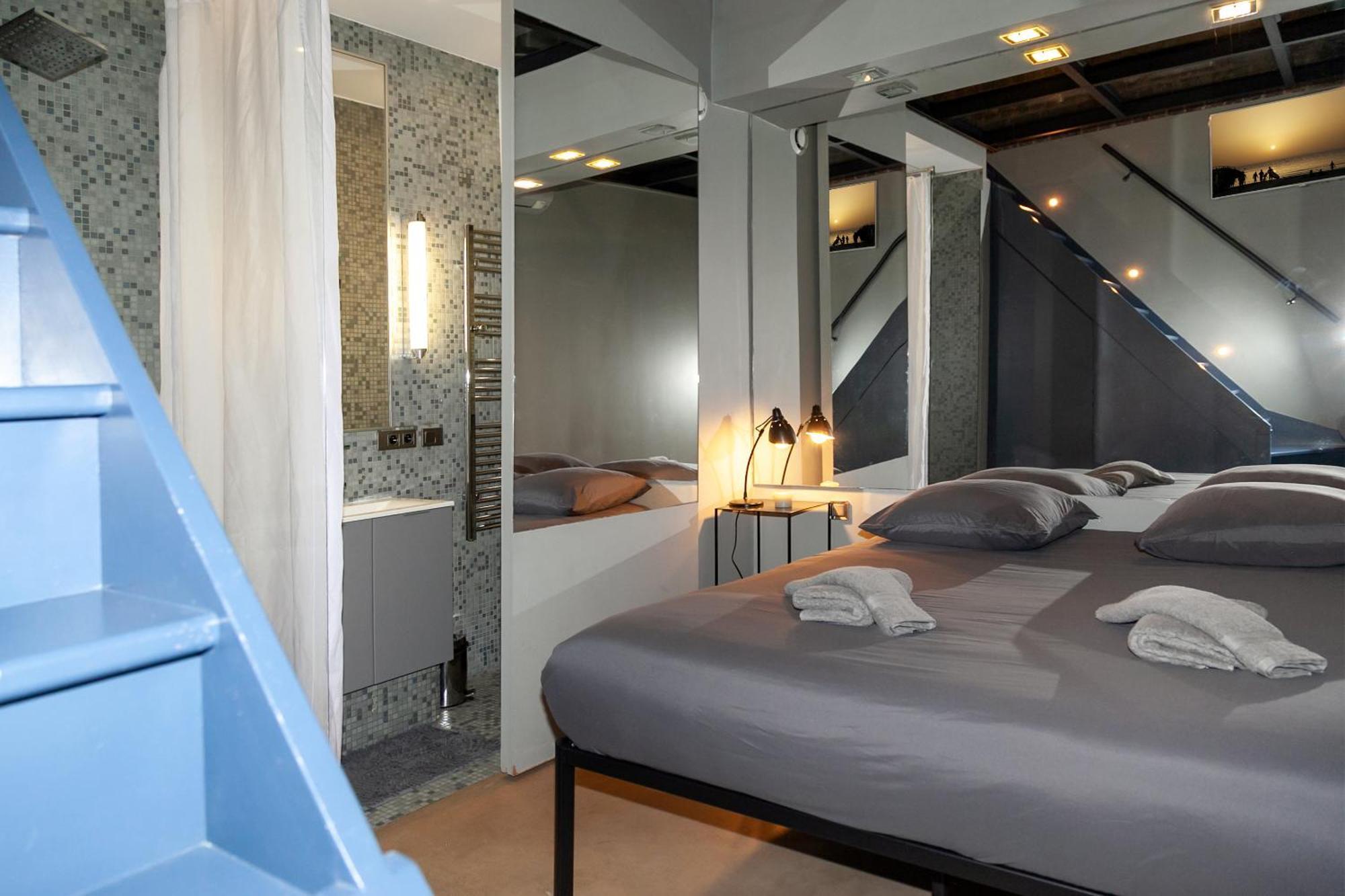 Appartement Loft Atypique Avec Terrasse, Calme Et Cosy à Paris Extérieur photo